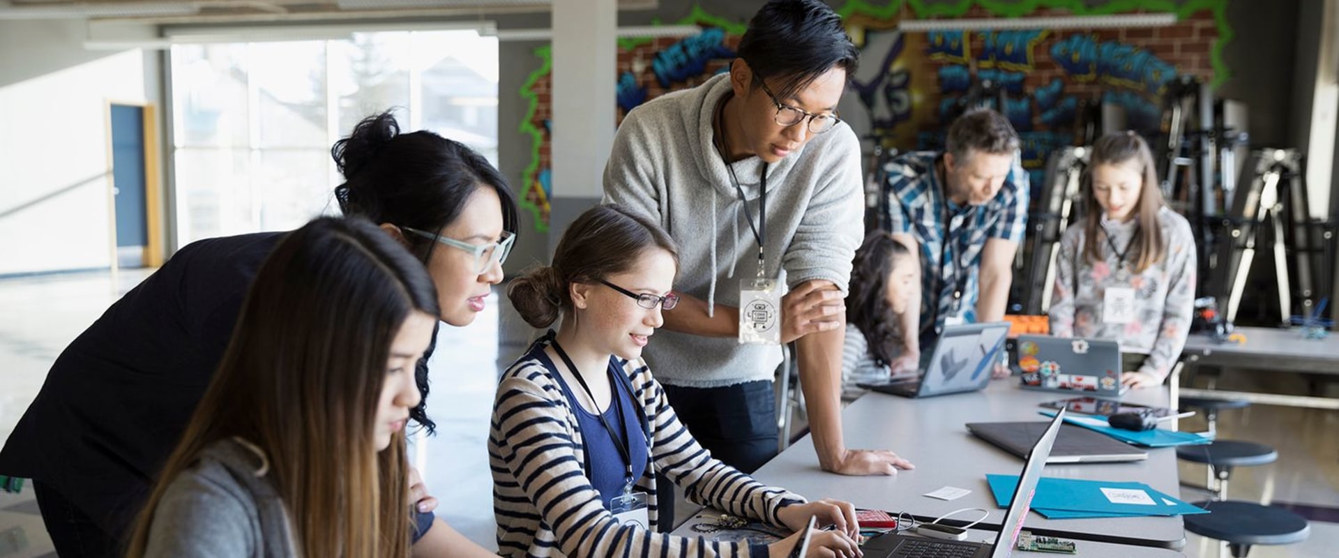 A Comprehensive Guide to Teaching Internships